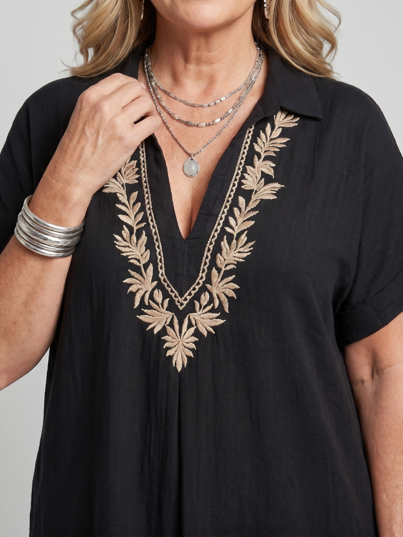 Calluna | Short Sleeve V Neck Embroidered Detail Midi Dress