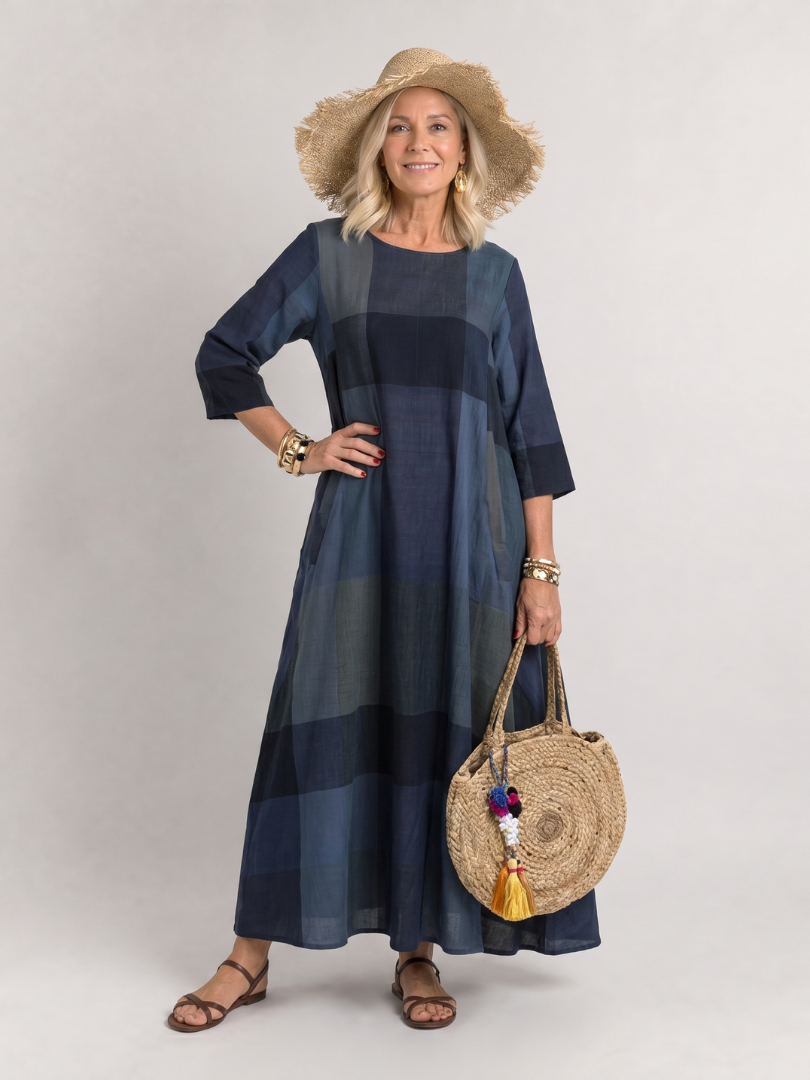 Omino | Plaid Round Neck Midi Dress